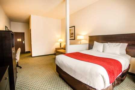 Comfort Suites Grayslake