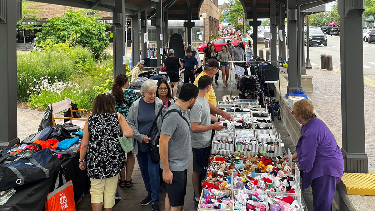 Highland Park Summer Sidewalk Sale