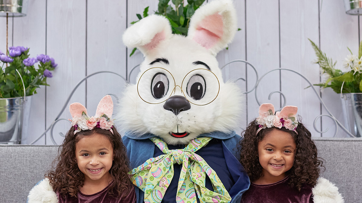 Easter Bunny Photos at Gurnee Mills