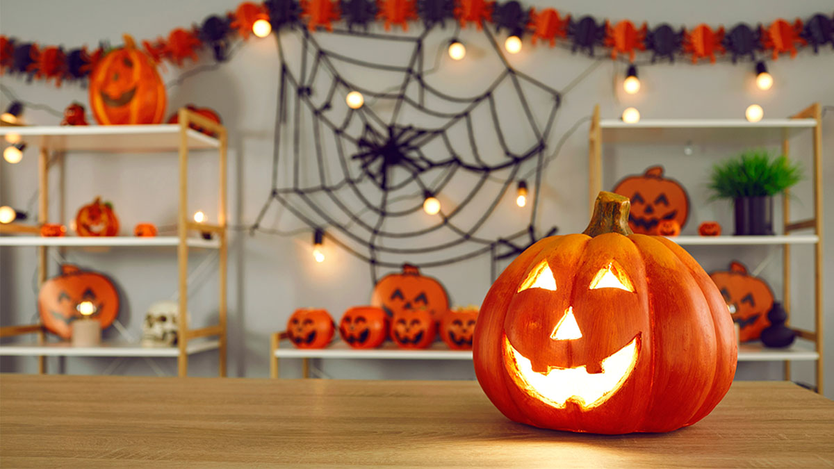Adult / Tot Luminaries: Pumpkin Edition at Jewett Park