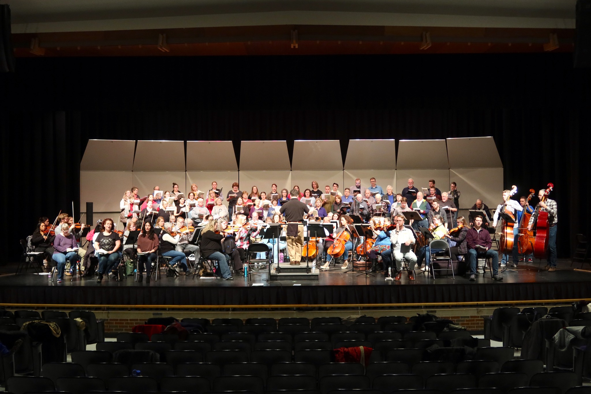Waukegan Symphony Orchestra and Concert Chorus Presents: Joseph A. Favero Memorial Do-It-Yourself Messiah and Carol Sing-Along