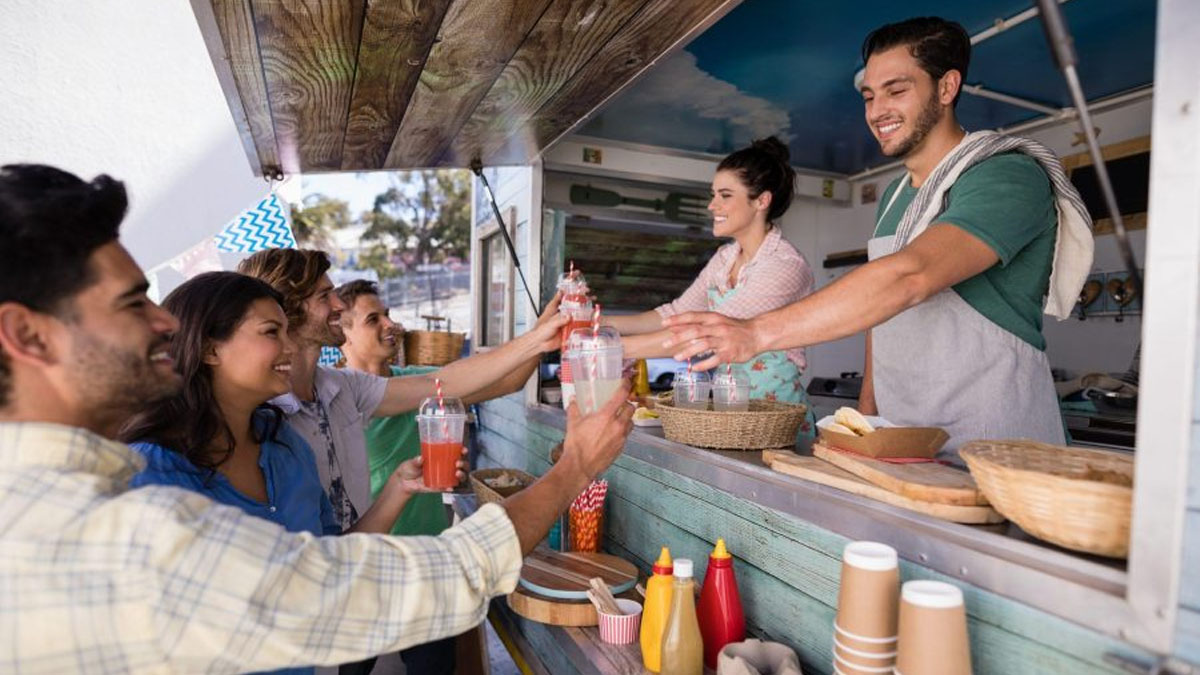 Friday Food Truck at North Shore Distillery 