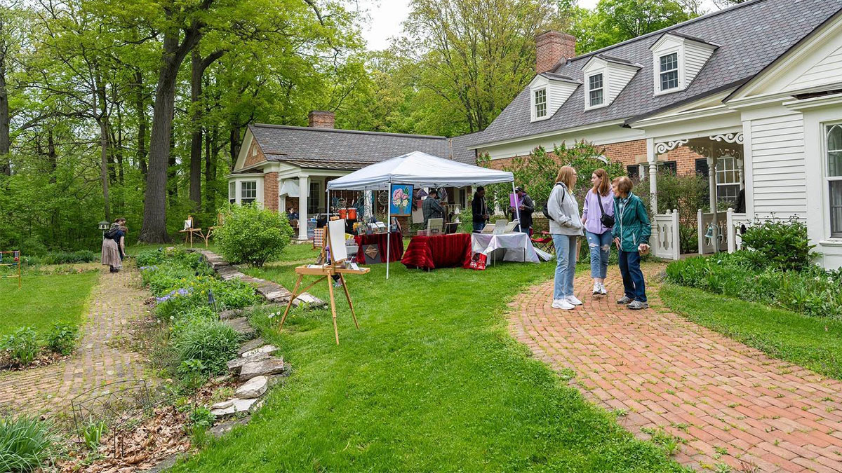 Mother Earth Market at Brushwood Center