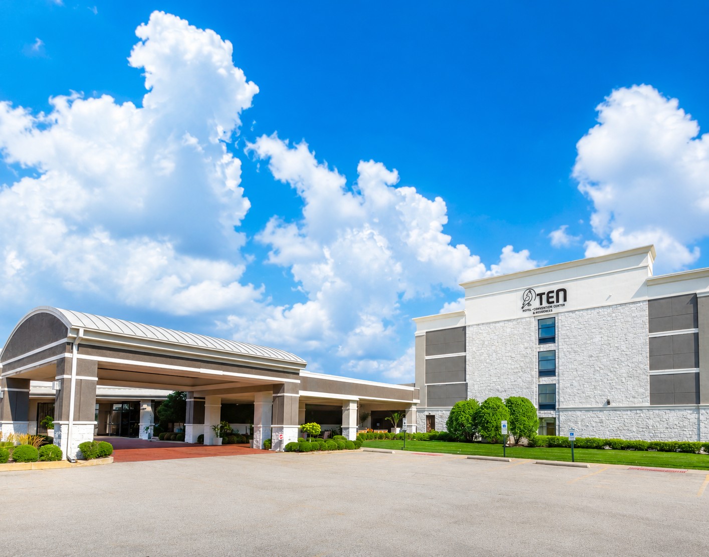 The Ten Hotel & Convention Center