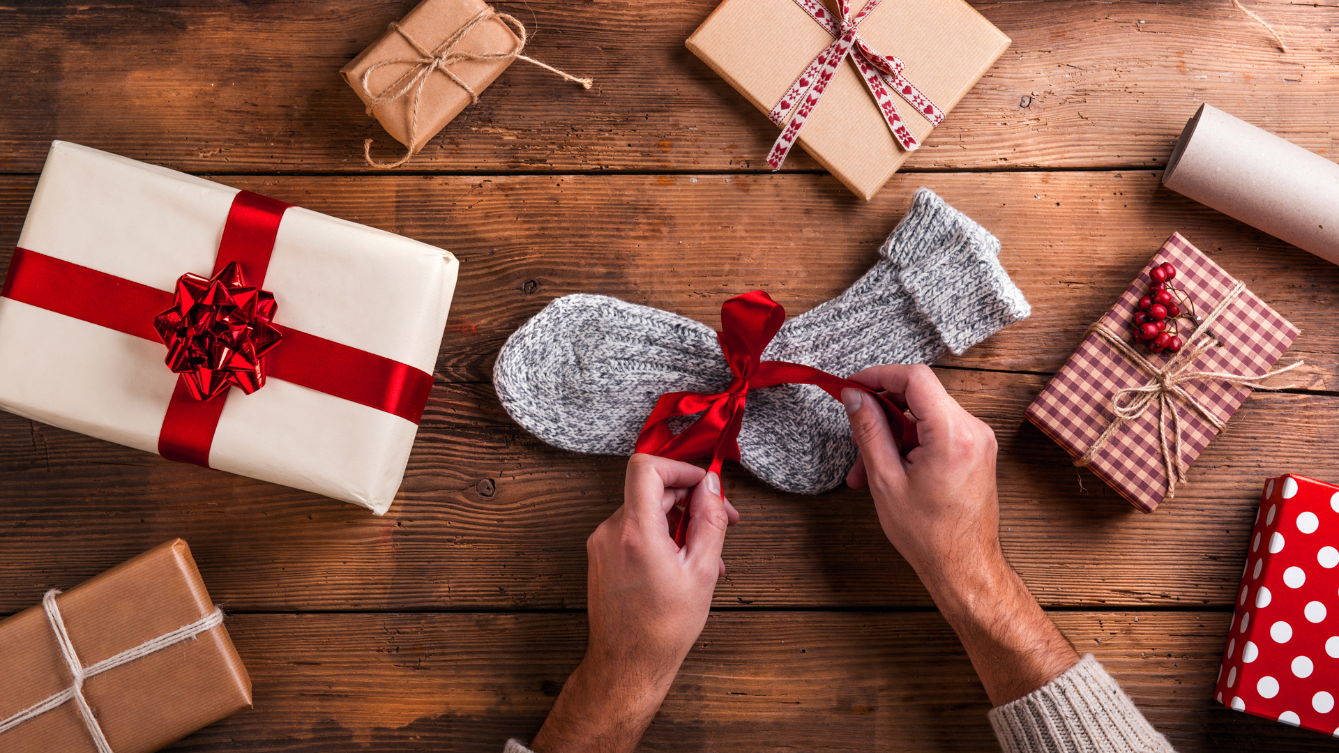 25 Holiday Gifts Under $25 in Lake County 2018