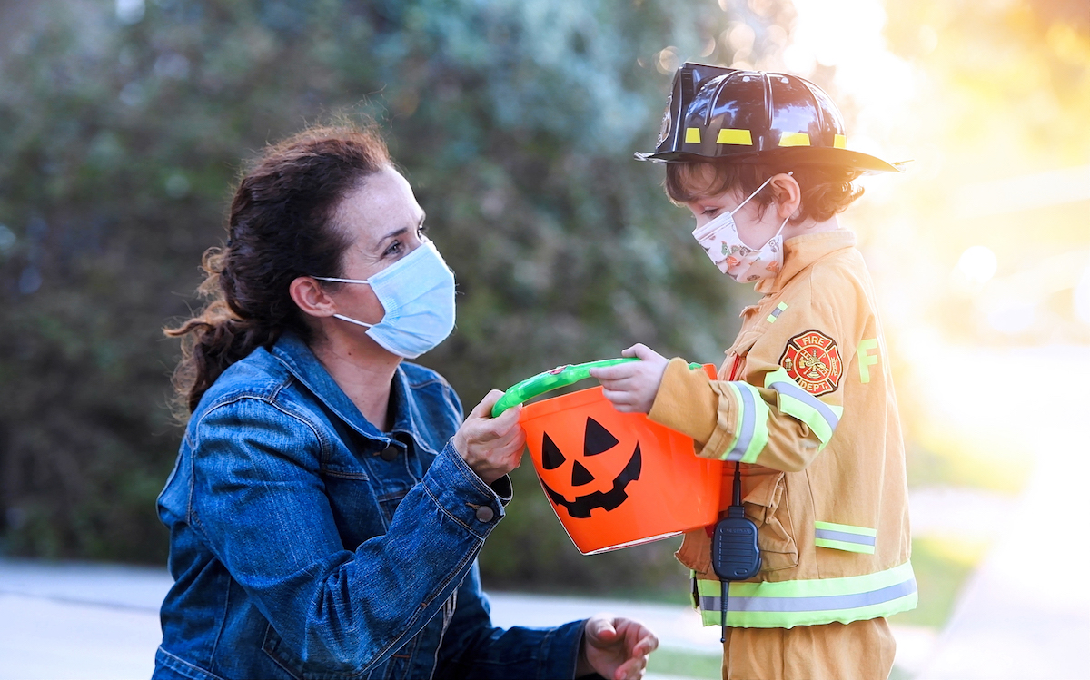 Trick or Treat Hours in Lake County 2020