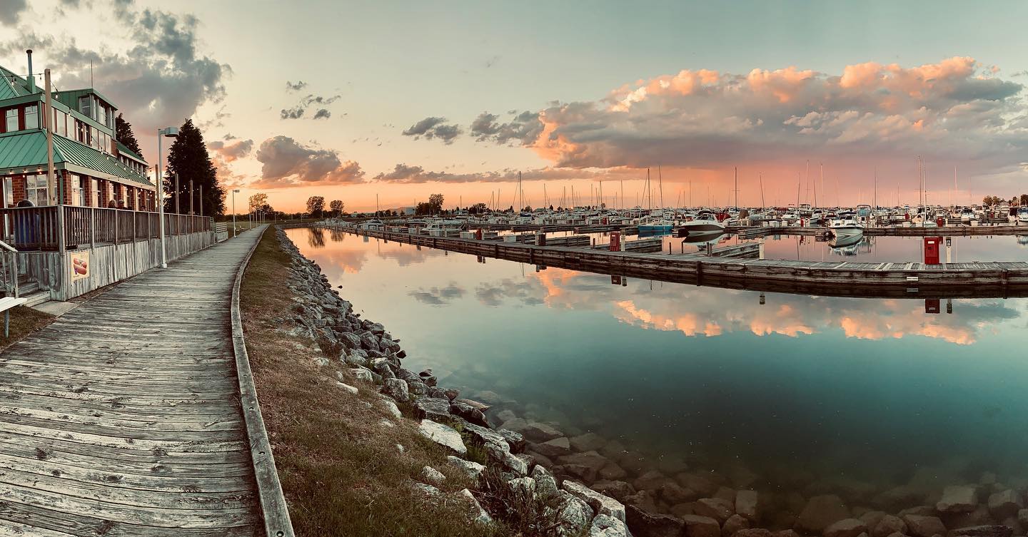 Lakeside Dining Guide in Lake County