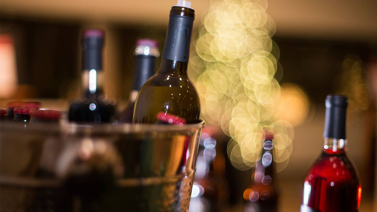 Come A-Wassailing Your Way With Lake County Holiday Libations 2023